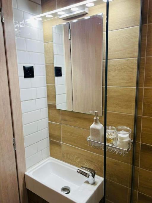 Luxury No4 Apartment In Ladadika Thessaloníki Eksteriør billede